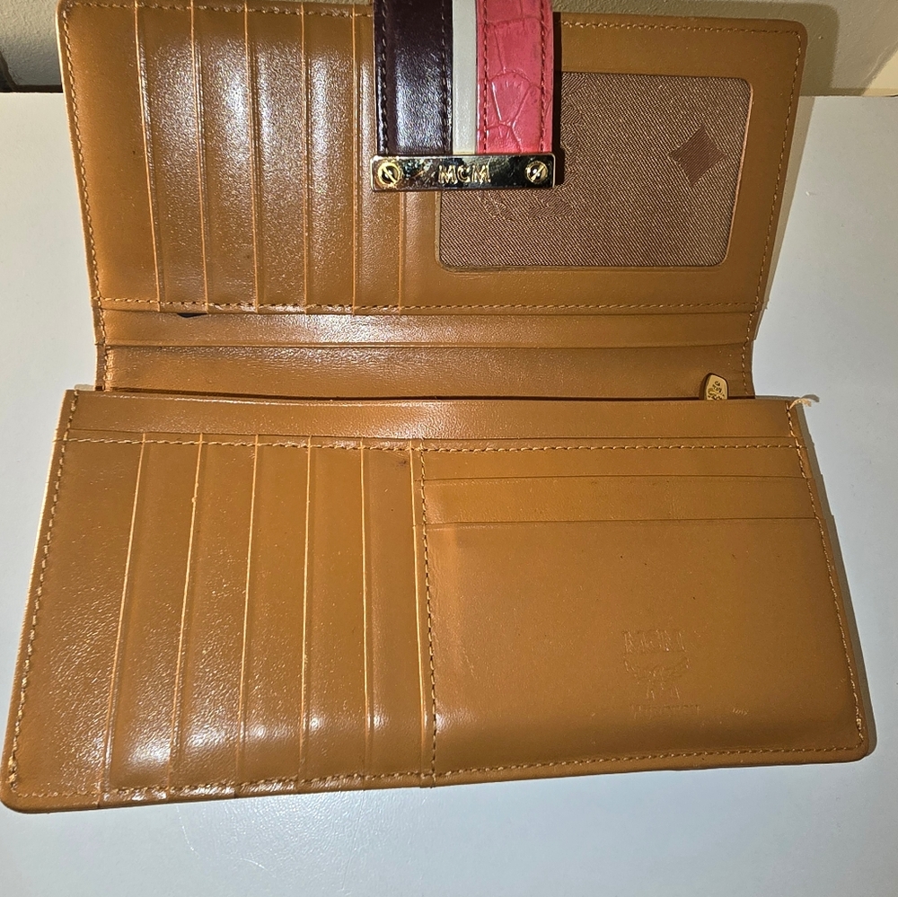 MCM Wallet - Picture 5 of 7